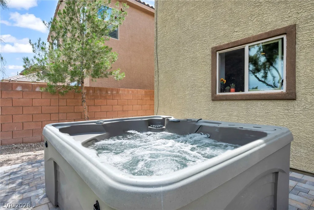 7630 Phoenix Peak, Las Vegas, NV 89166