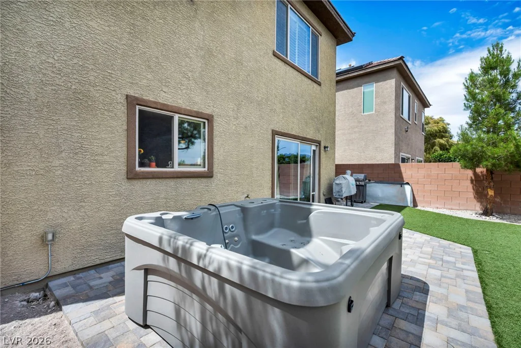 7630 Phoenix Peak, Las Vegas, NV 89166