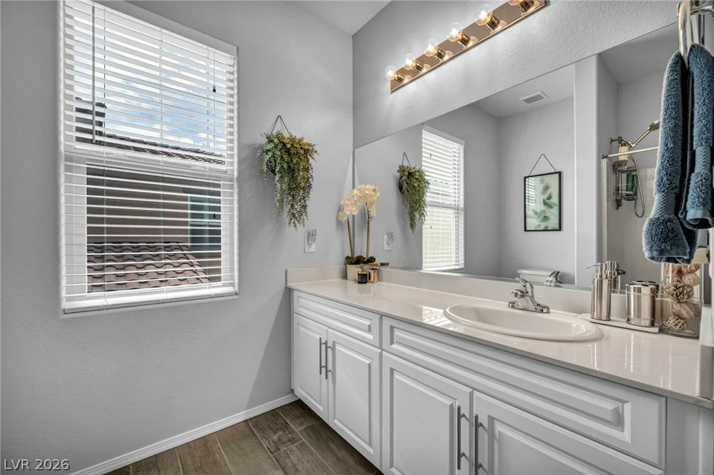 7630 Phoenix Peak, Las Vegas, NV 89166