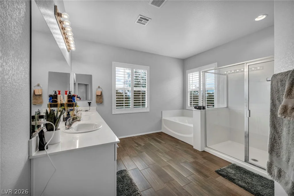7630 Phoenix Peak, Las Vegas, NV 89166
