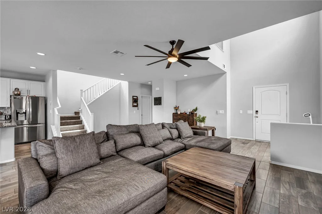 7630 Phoenix Peak, Las Vegas, NV 89166