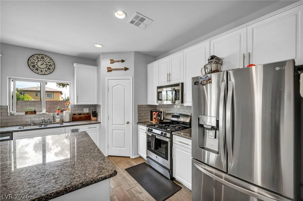 7630 Phoenix Peak, Las Vegas, NV 89166