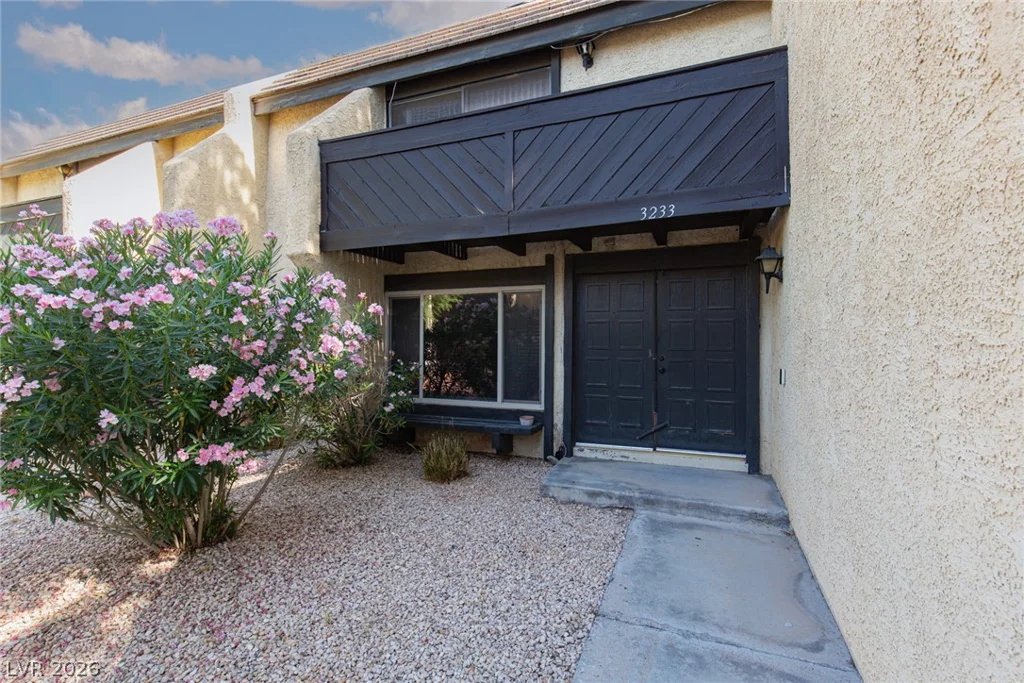 3233 Kinsale, Las Vegas, NV 89121