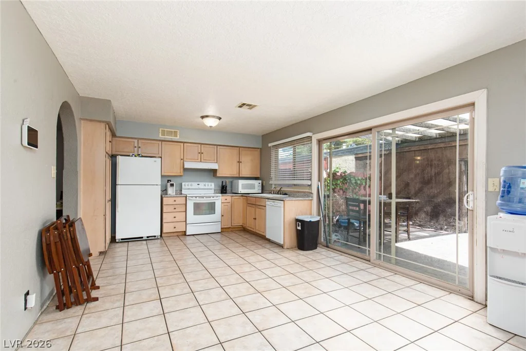 3233 Kinsale, Las Vegas, NV 89121