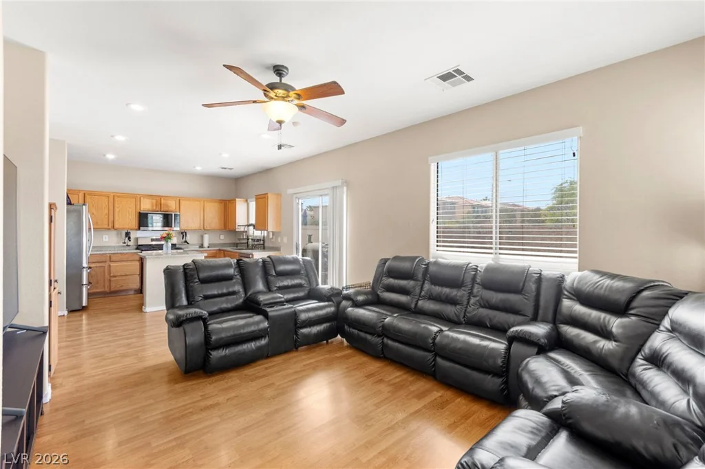 7449 Bouquet Canyon, Las Vegas, NV 89139