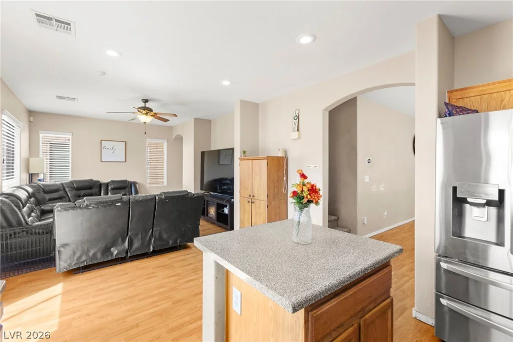 7449 Bouquet Canyon, Las Vegas, NV 89139
