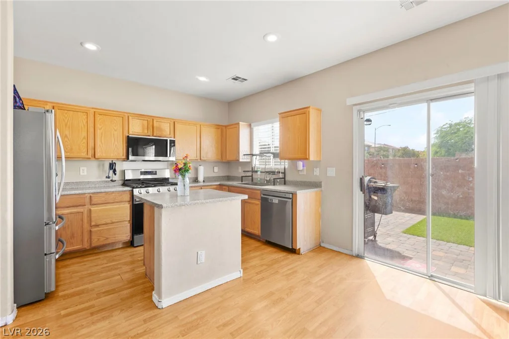 7449 Bouquet Canyon, Las Vegas, NV 89139