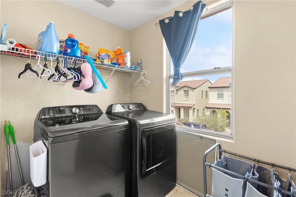 7449 Bouquet Canyon, Las Vegas, NV 89139