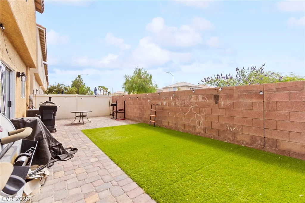7449 Bouquet Canyon, Las Vegas, NV 89139