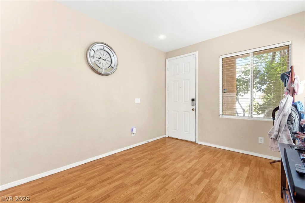 7449 Bouquet Canyon, Las Vegas, NV 89139