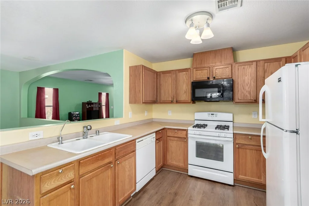 6542 Escatawpa Bay, Las Vegas, NV 89122