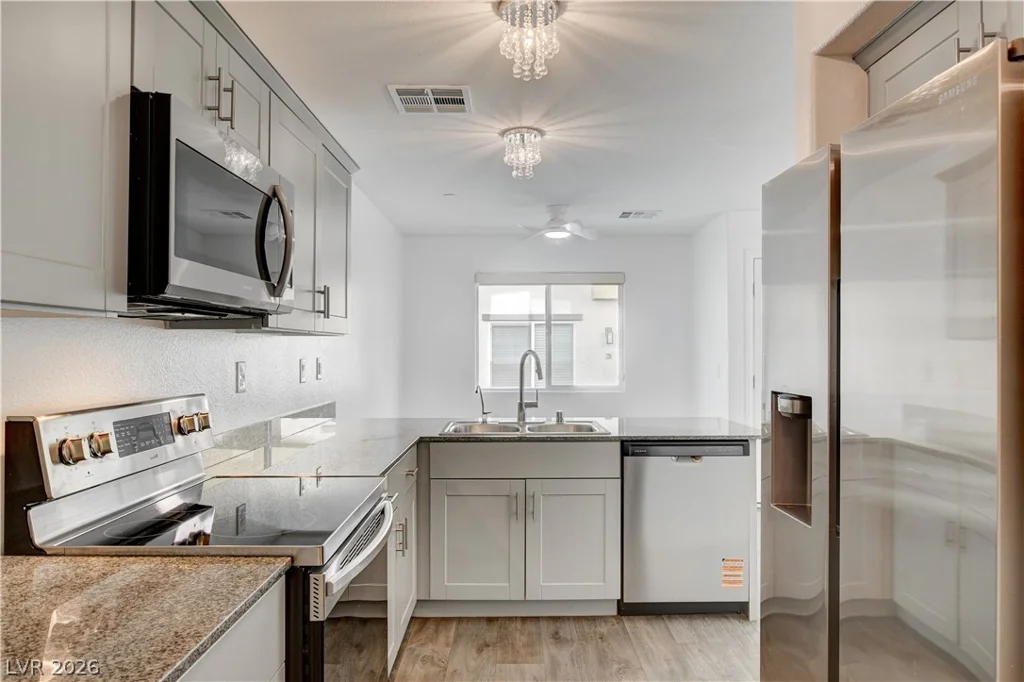 12125 Scarlet Ember, Las Vegas, NV 89183