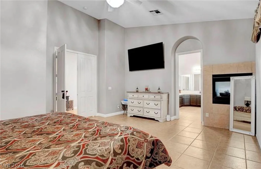 563 Moon Chase, Las Vegas, NV 89110