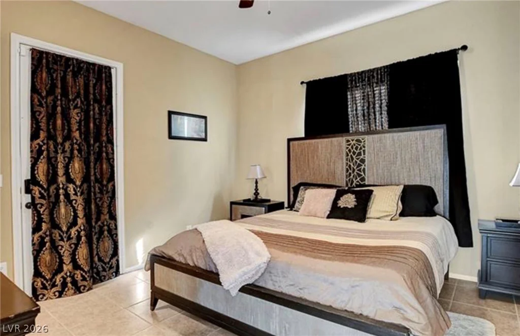563 Moon Chase, Las Vegas, NV 89110