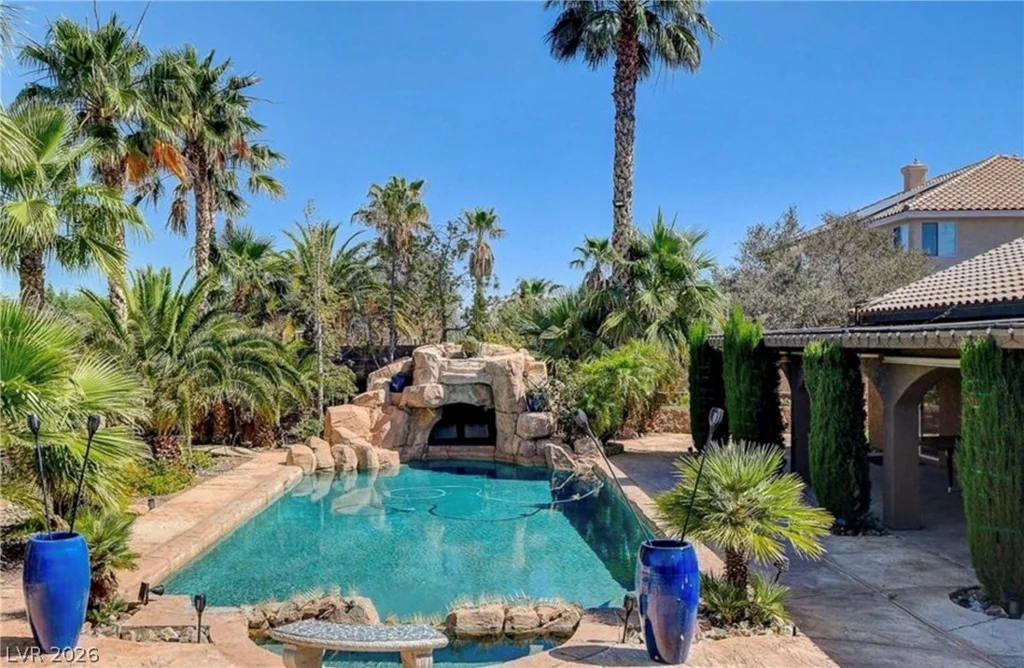 563 Moon Chase, Las Vegas, NV 89110