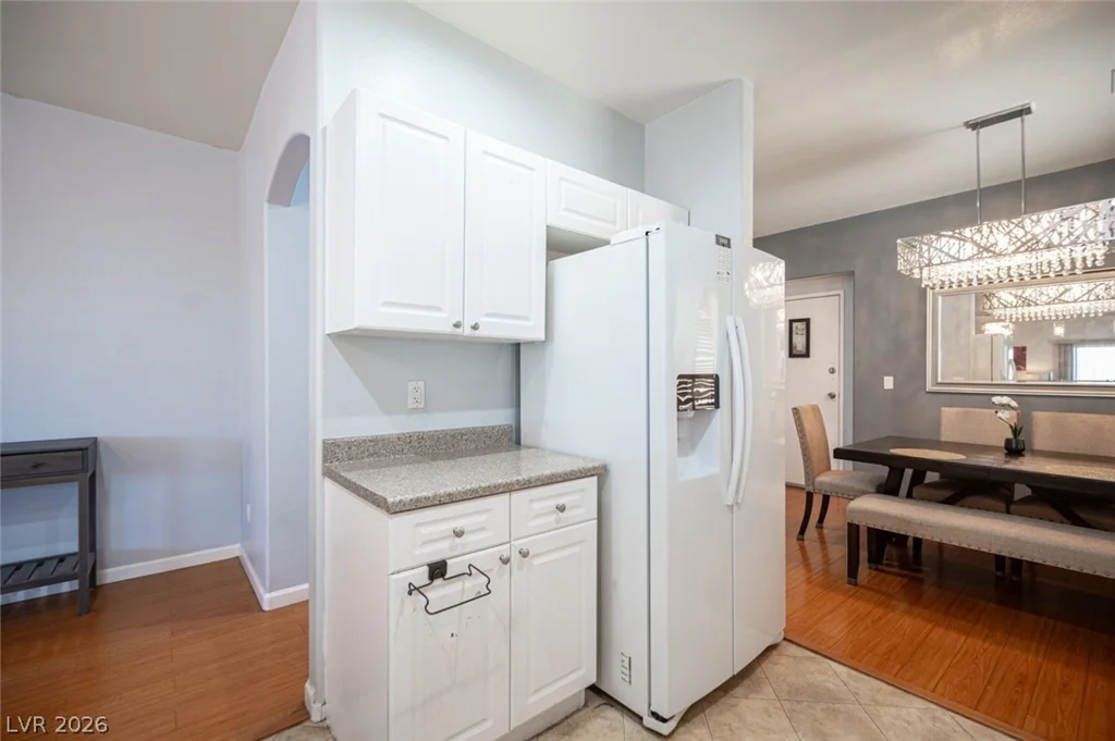 9322 Straw Hays, Las Vegas, NV 89178