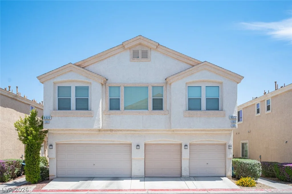 9322 Straw Hays, Las Vegas, NV 89178