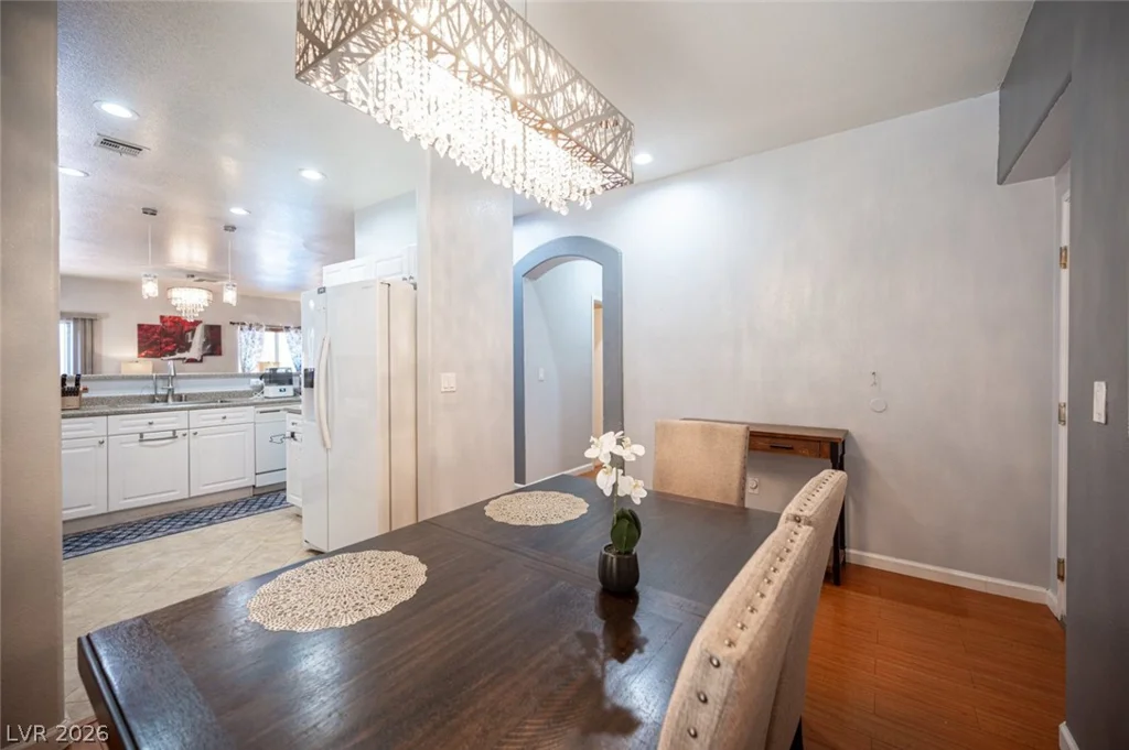 9322 Straw Hays, Las Vegas, NV 89178