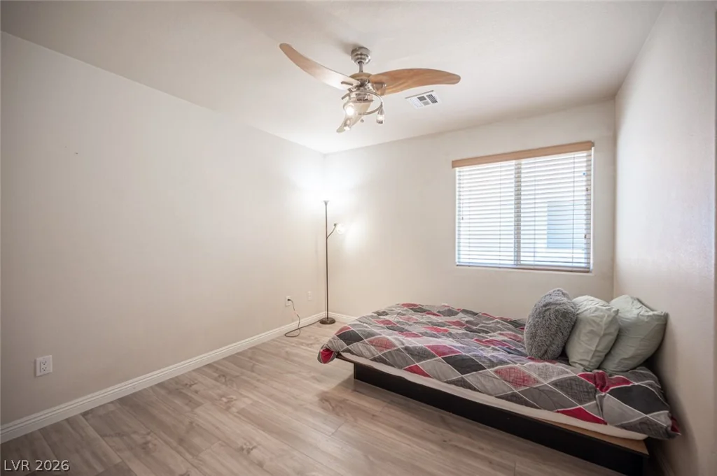 9322 Straw Hays, Las Vegas, NV 89178