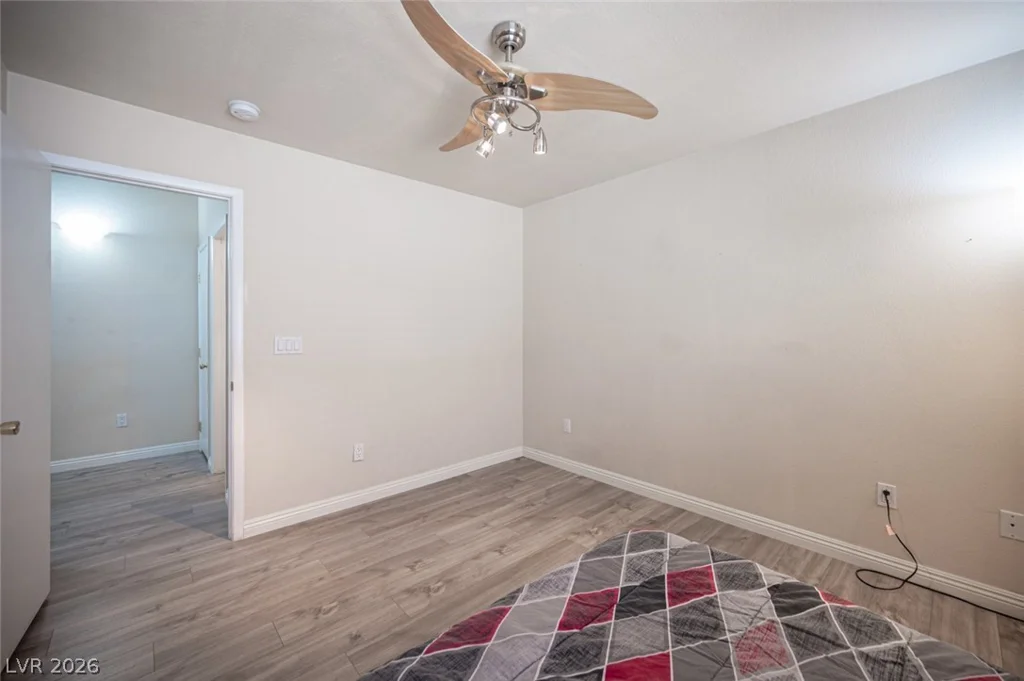 9322 Straw Hays, Las Vegas, NV 89178
