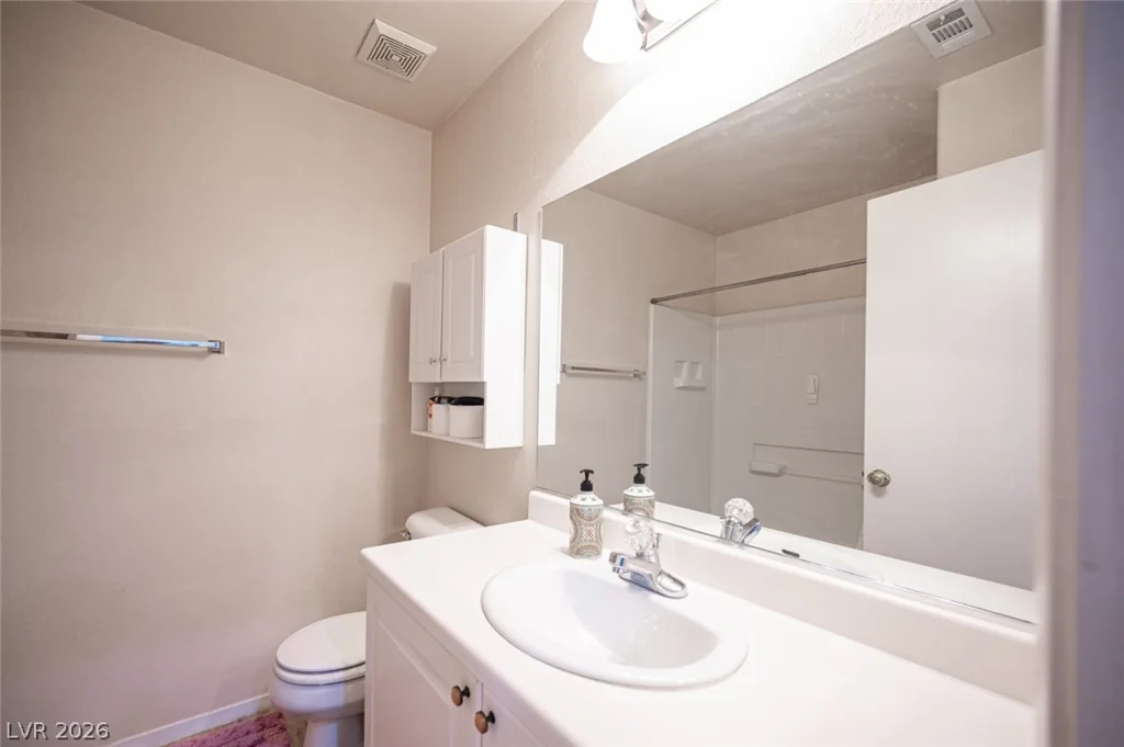 9322 Straw Hays, Las Vegas, NV 89178