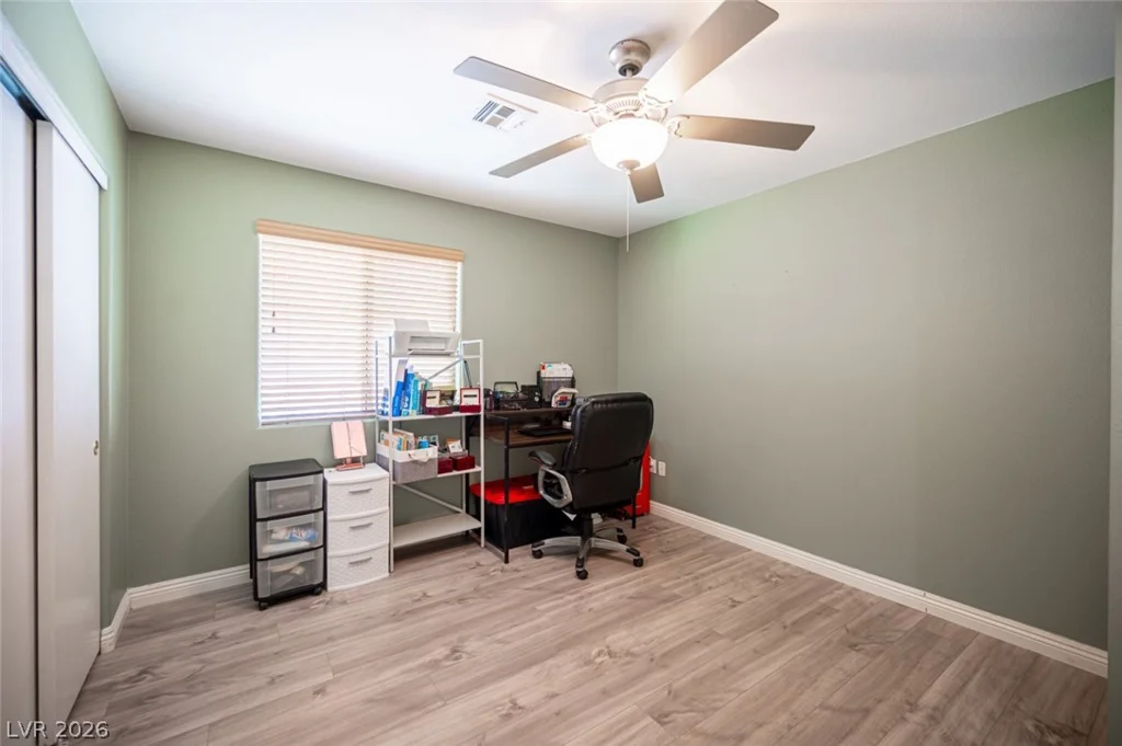 9322 Straw Hays, Las Vegas, NV 89178