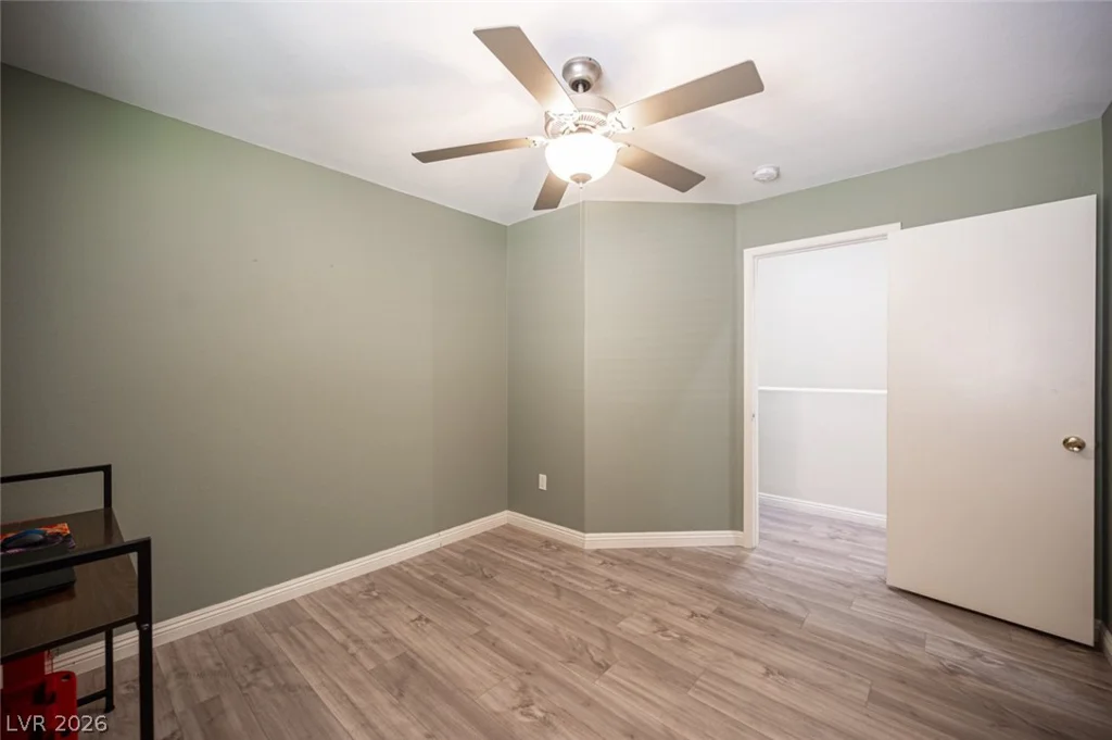 9322 Straw Hays, Las Vegas, NV 89178