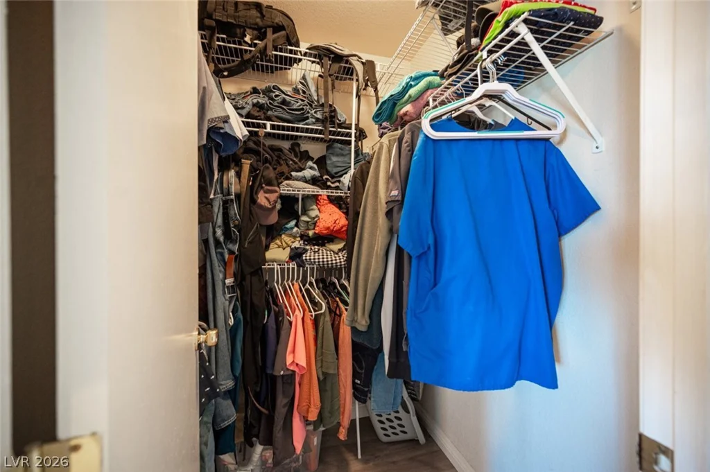 9322 Straw Hays, Las Vegas, NV 89178