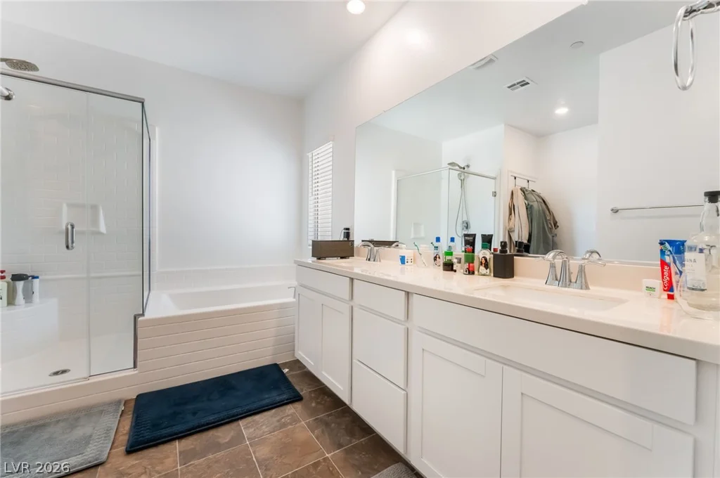 600 Carriage Hill, Las Vegas, NV 89138