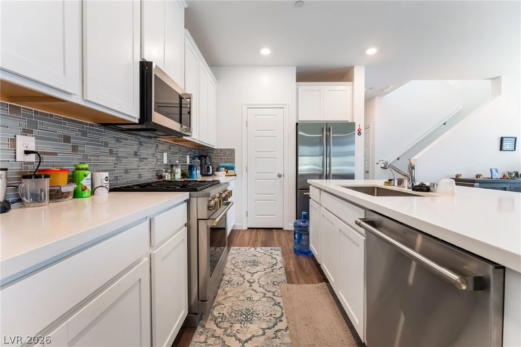600 Carriage Hill, Las Vegas, NV 89138