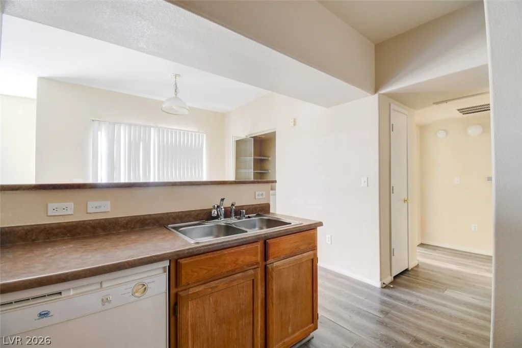 7255 Sunset, Las Vegas, NV 89113