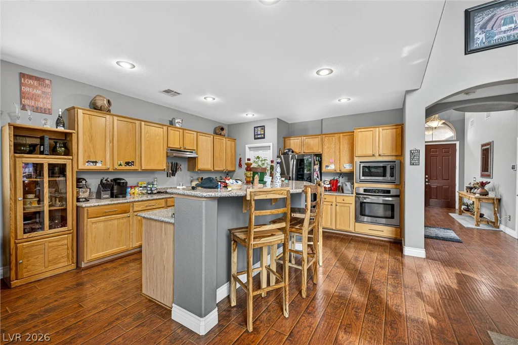 865 Bussora Rose, Henderson, NV 89015