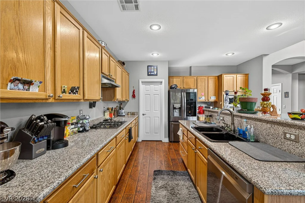 865 Bussora Rose, Henderson, NV 89015