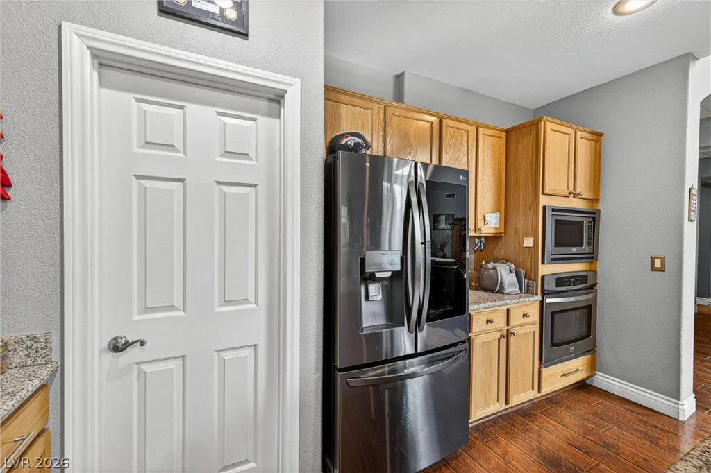 865 Bussora Rose, Henderson, NV 89015