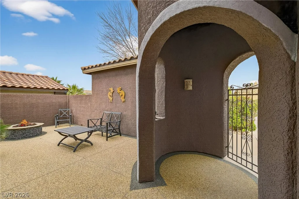 865 Bussora Rose, Henderson, NV 89015