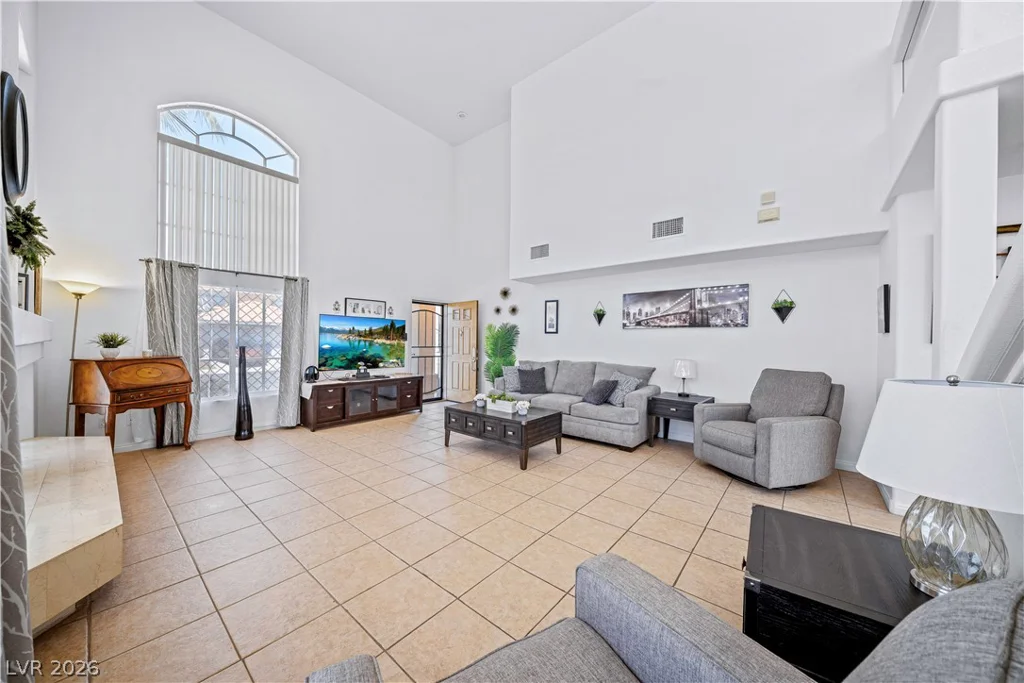 9133 Sapphire Ridge, Las Vegas, NV 89129