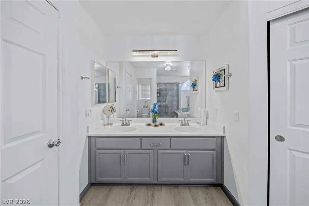 9133 Sapphire Ridge, Las Vegas, NV 89129