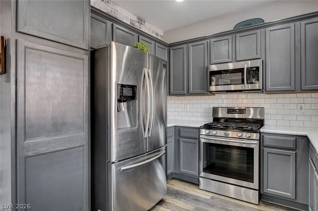 10202 Deep Glen, Las Vegas, NV 89178