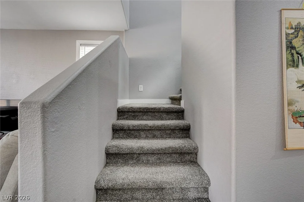 10202 Deep Glen, Las Vegas, NV 89178