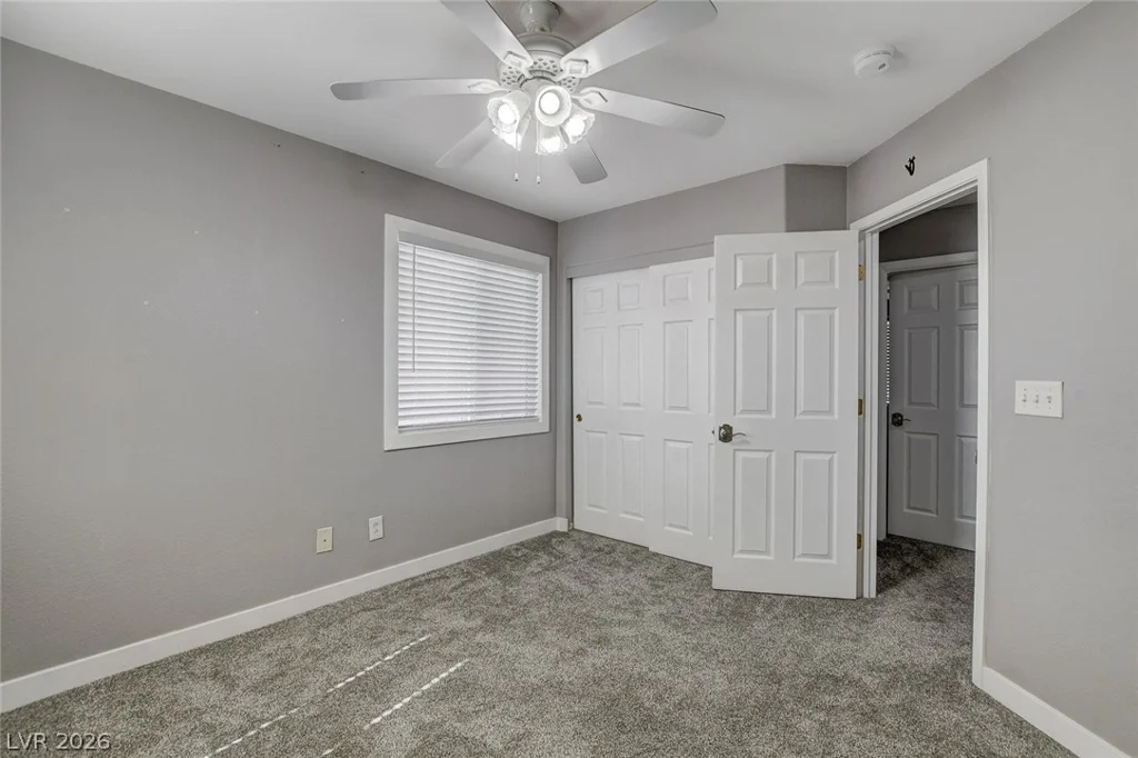 10202 Deep Glen, Las Vegas, NV 89178