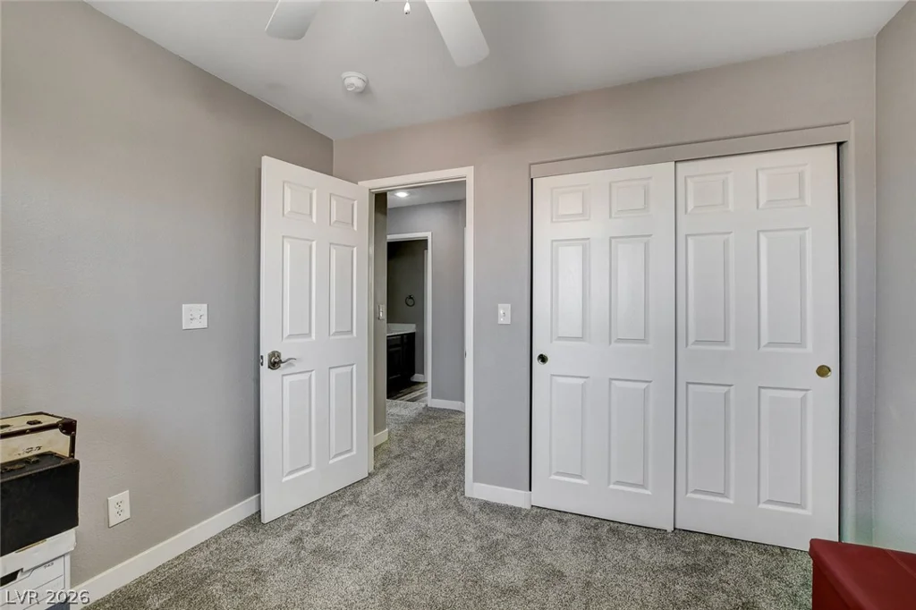 10202 Deep Glen, Las Vegas, NV 89178