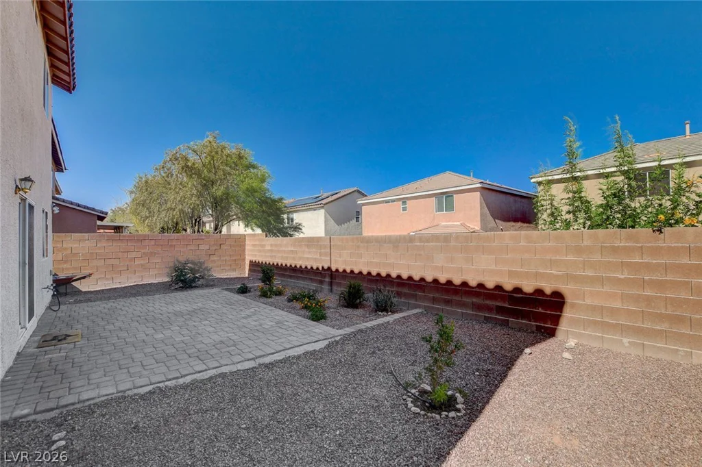 10202 Deep Glen, Las Vegas, NV 89178