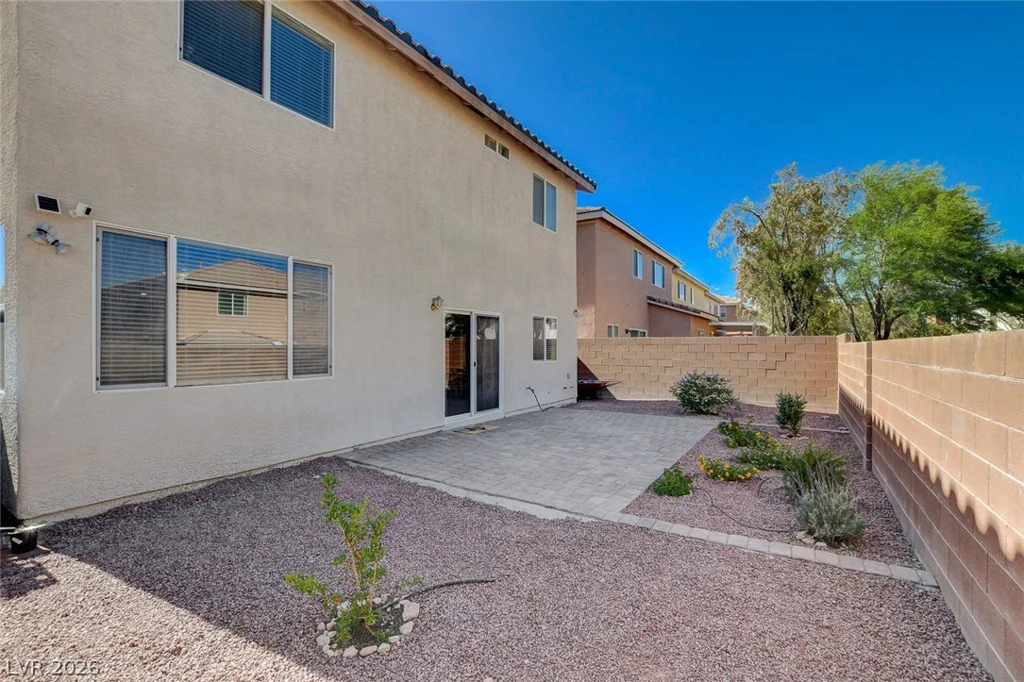 10202 Deep Glen, Las Vegas, NV 89178