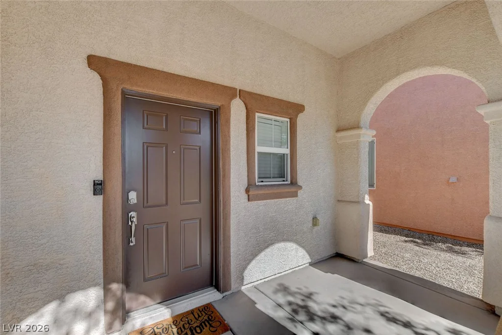 10202 Deep Glen, Las Vegas, NV 89178