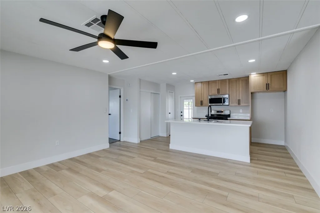 253 Sir Phillip, Las Vegas, NV 89110
