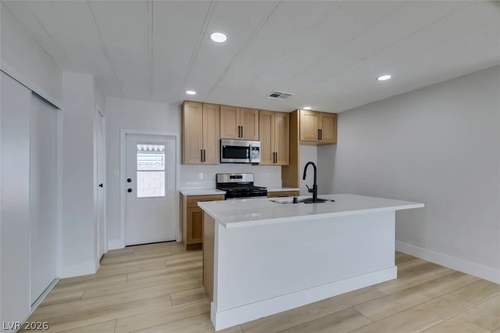 253 Sir Phillip, Las Vegas, NV 89110