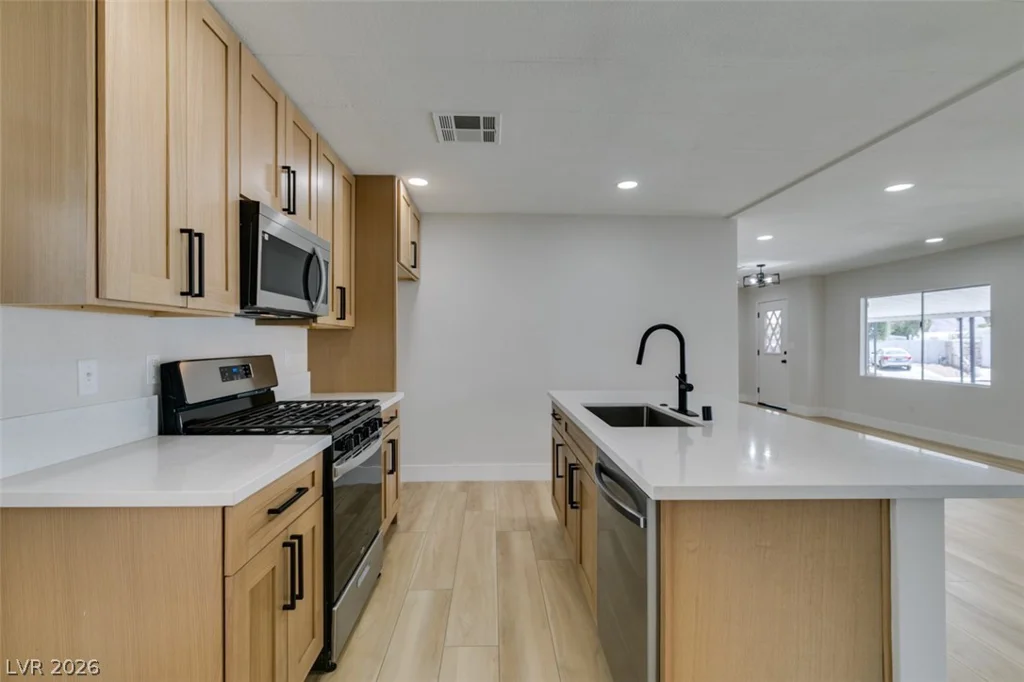 253 Sir Phillip, Las Vegas, NV 89110