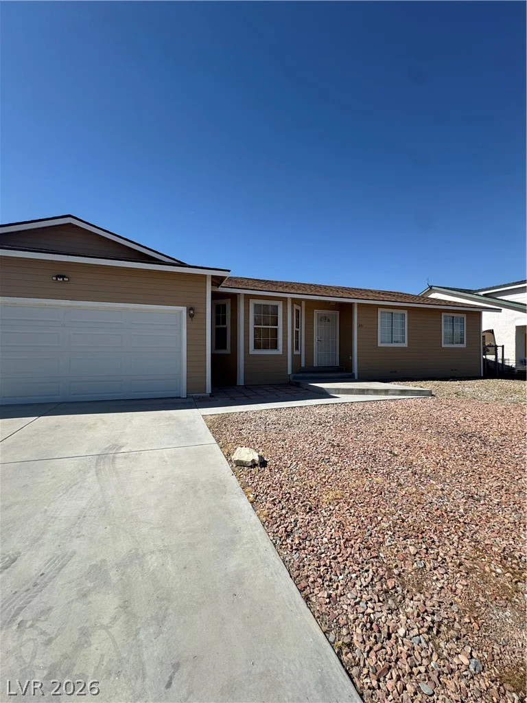 851 Lone Pine, Pahrump, NV 89048