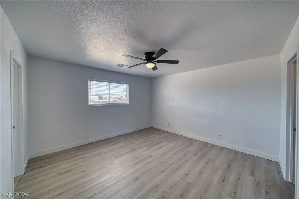 851 Lone Pine, Pahrump, NV 89048