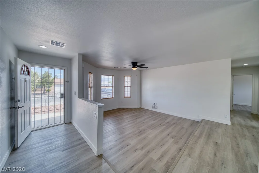 851 Lone Pine, Pahrump, NV 89048
